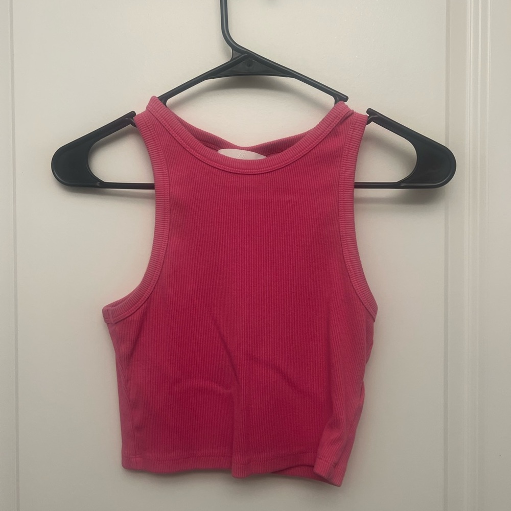 Small H&M pink crop top